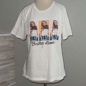 Britney Spears “Baby One More Time” Band short sleeve Tee white   Size Medium